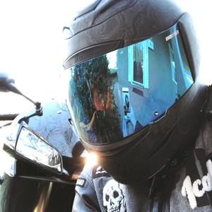 Meet your Posher, Adam